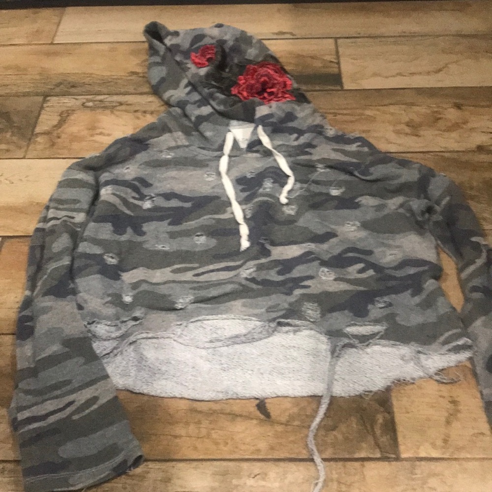 Junior small camo sweatshirt